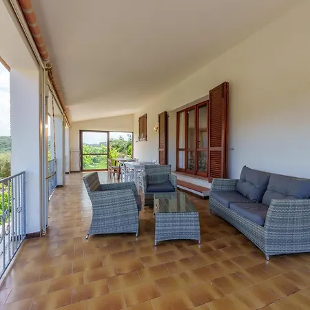 La Rocca Superiore Вилла Cala Bitta