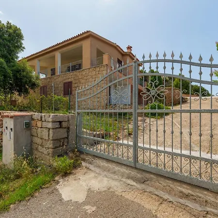 La Rocca Superiore Cala Bitta